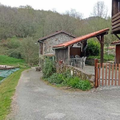 L'extérieur et l'environnement du gîte